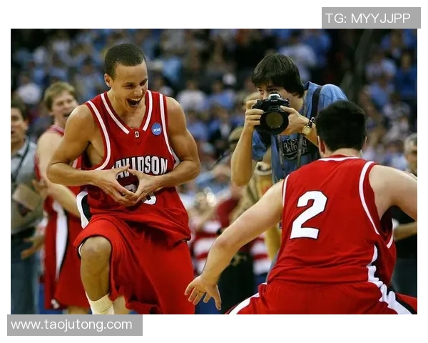 当今足坛巨星能否成为篮球乔丹般的传奇人物